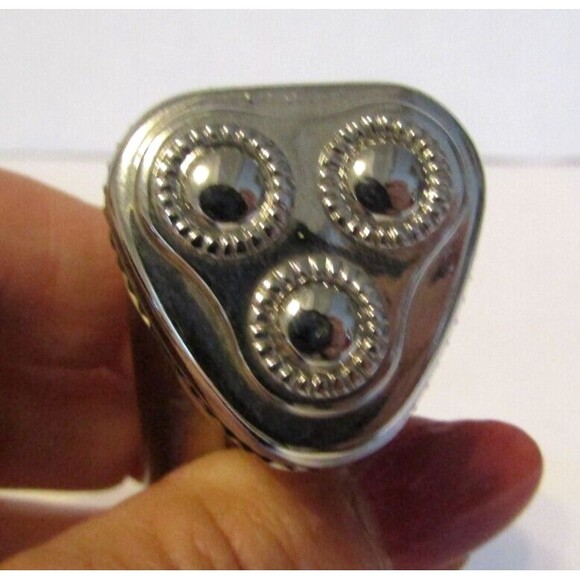 Vintage Electric Razor Lighter Novelty Refillable Butane Shaver Collectible - Picture 3 of 5